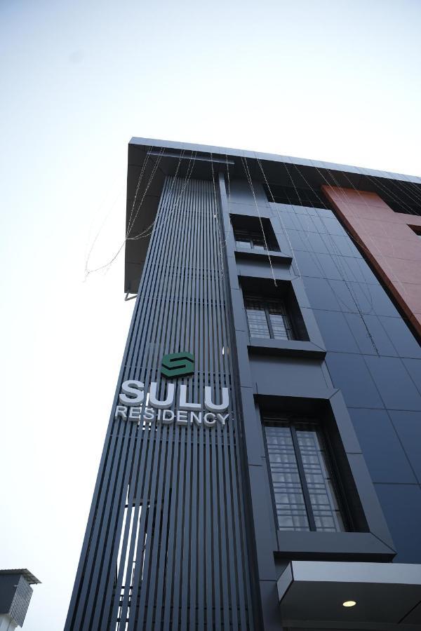 Sulu Residency Hotel Kochi Buitenkant foto