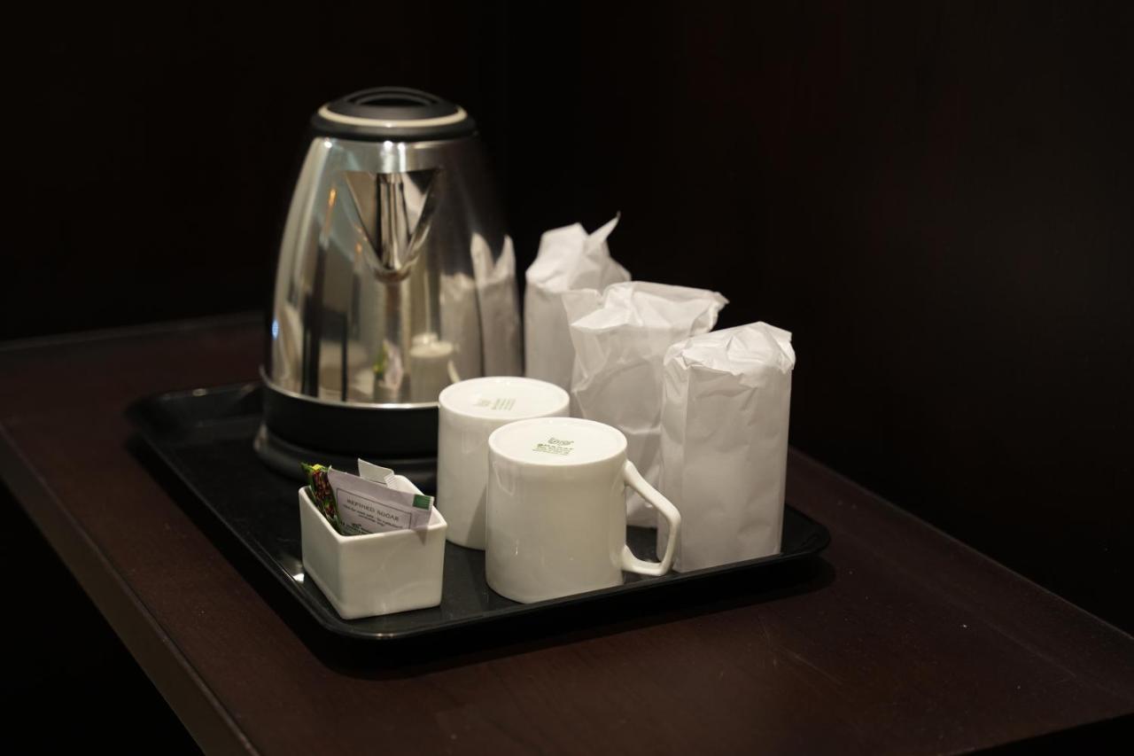 Sulu Residency Hotel Kochi Buitenkant foto